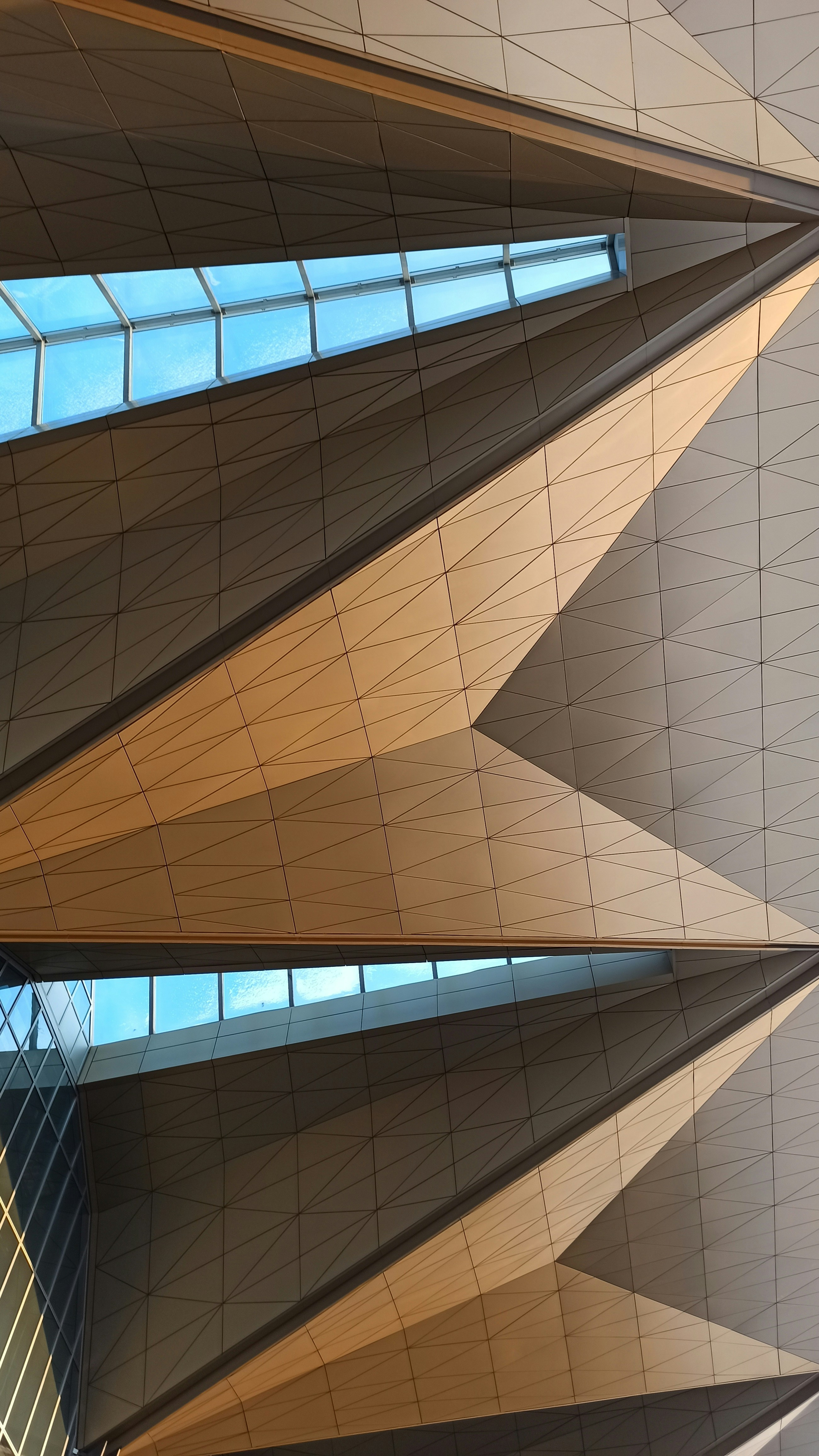 Directory Tech & Trust: Hybrid CDN, On‑Device AI and Regulatory Shifts That Matter in 2026