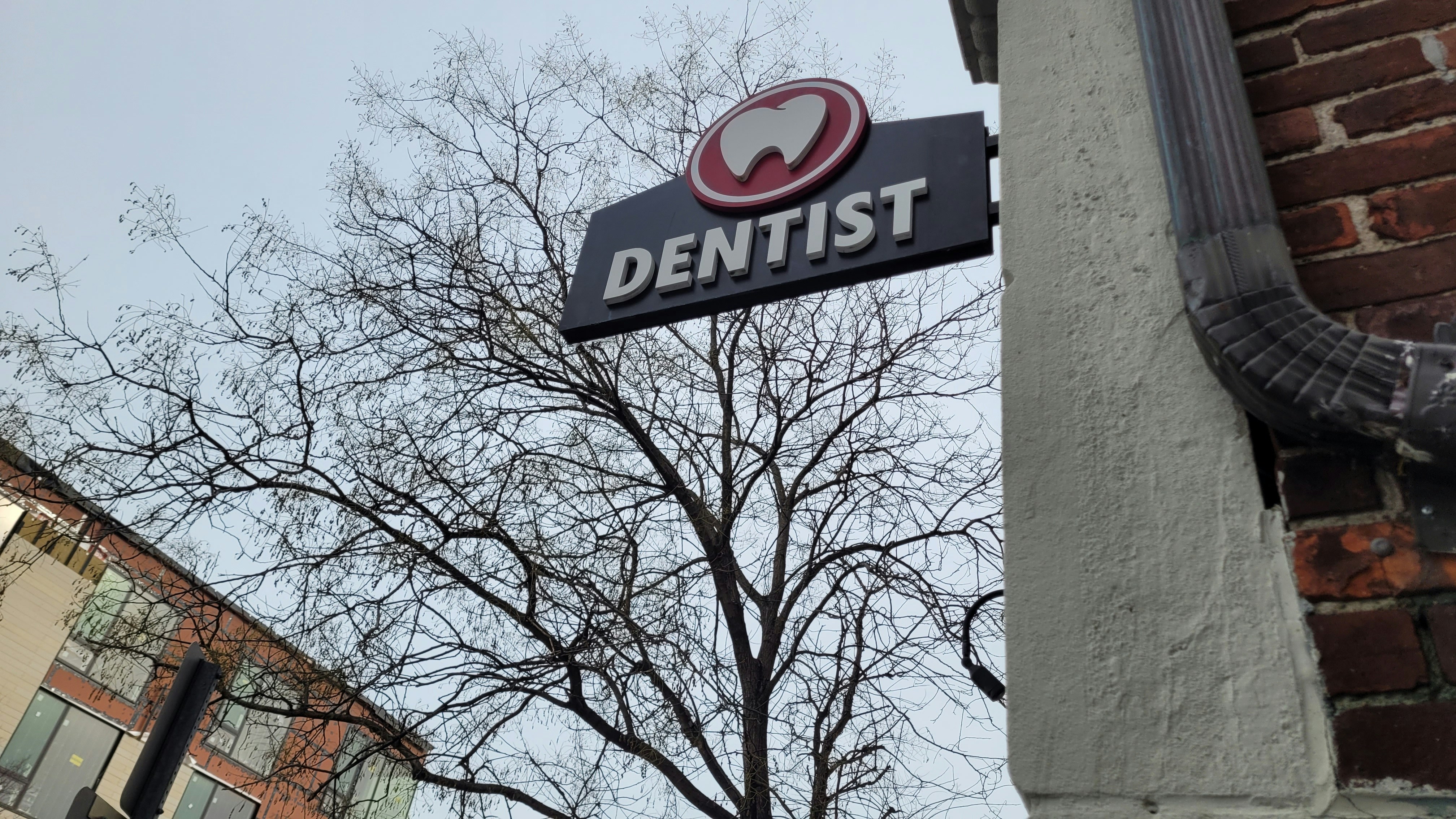 Dentist storefront