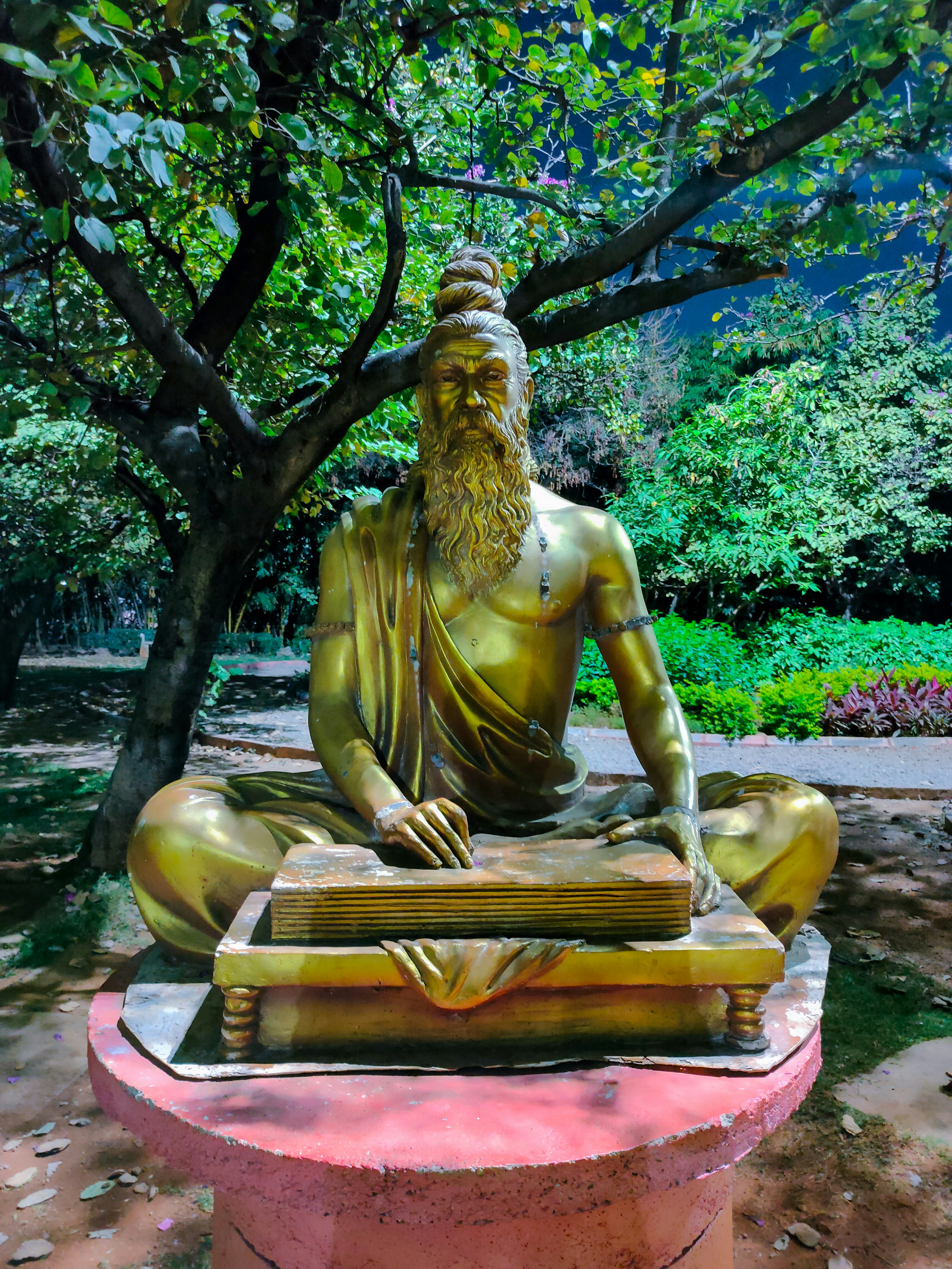 Advaita Vedanta: Understanding Oneness Simply