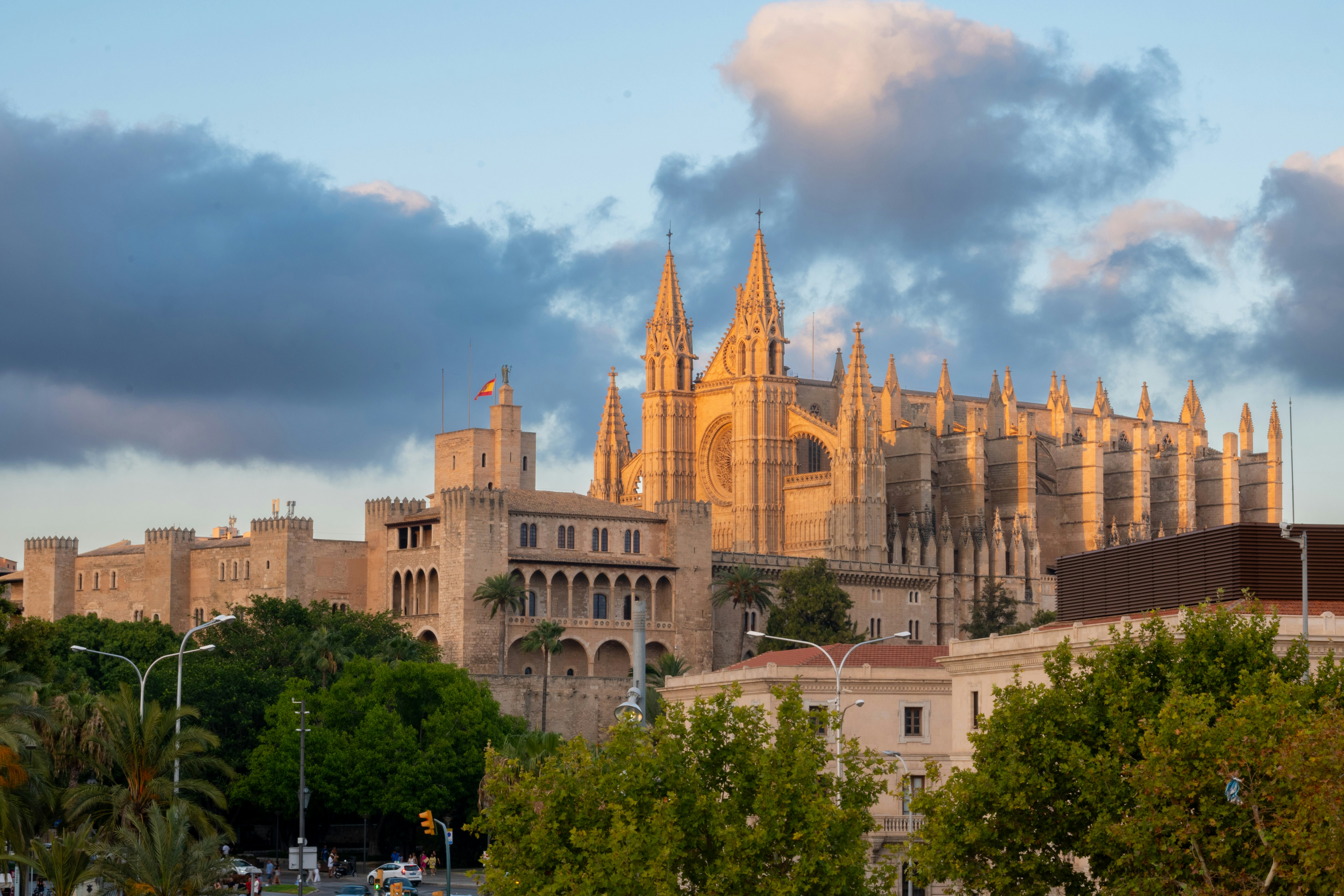 Photo by throughlanaslens