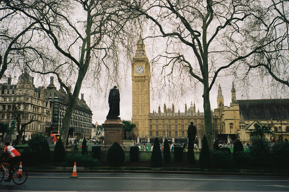 a large clock tower towering over a city