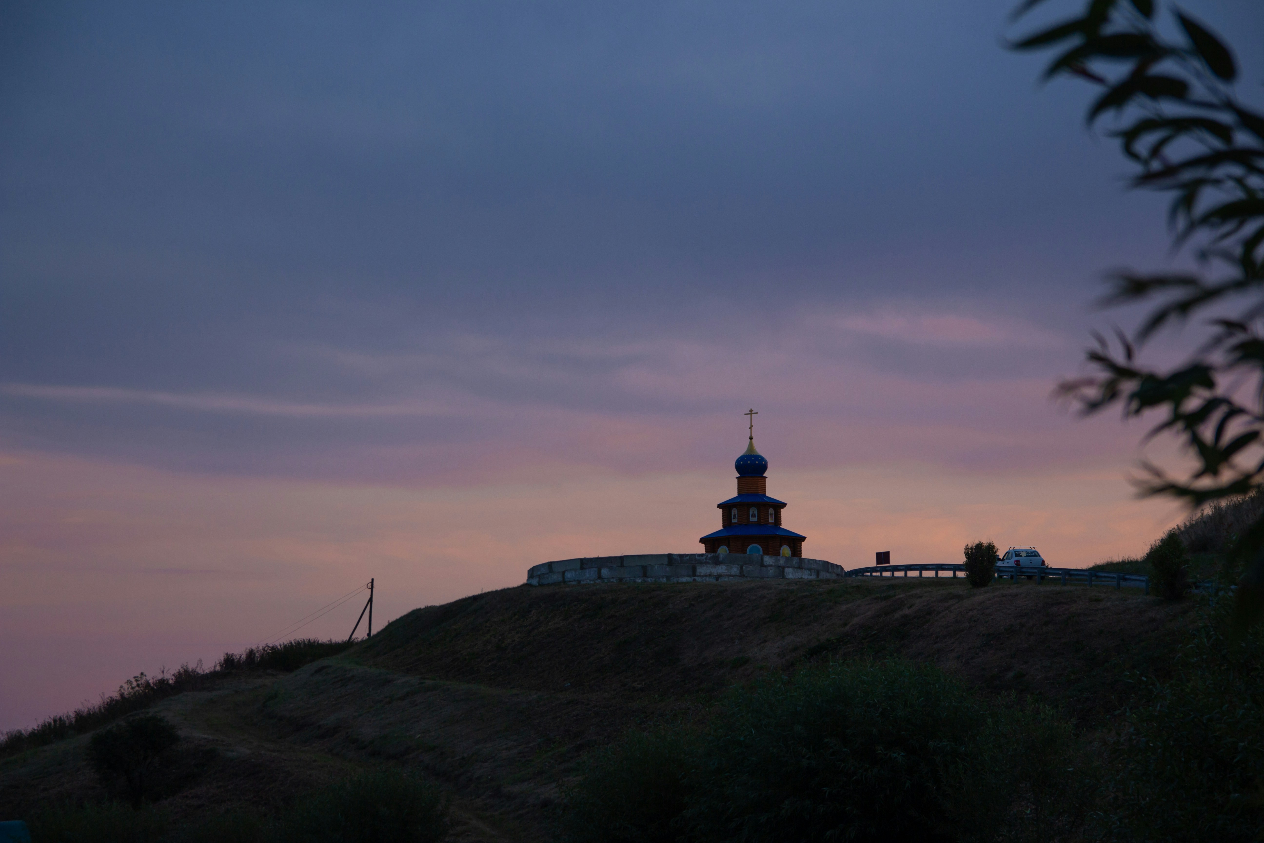 Photo by maksimzaviktorin