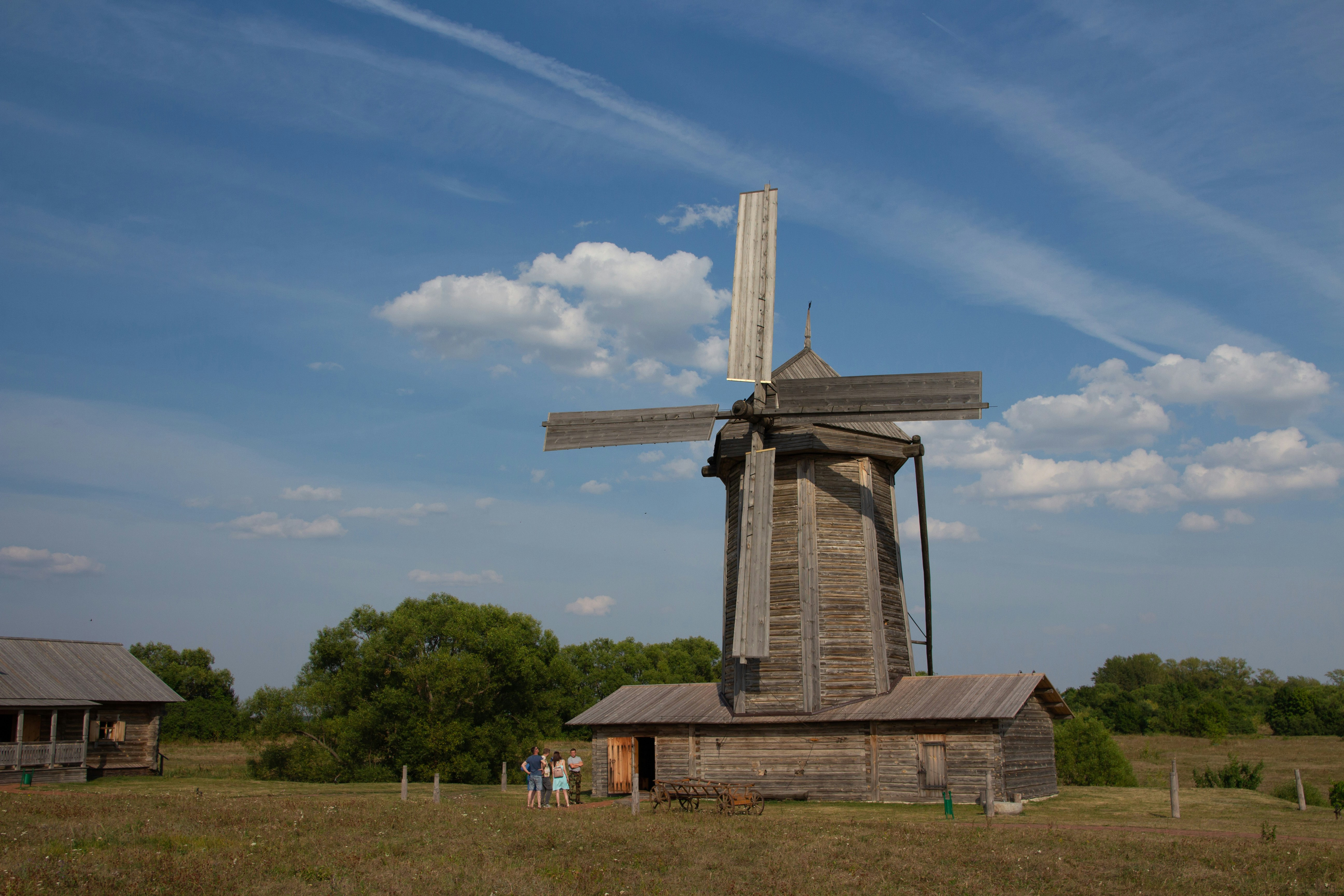 Photo by maksimzaviktorin