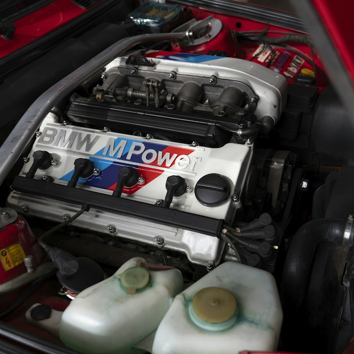 Why Car Batteries “Freeze” in Winter and How to Avoid It