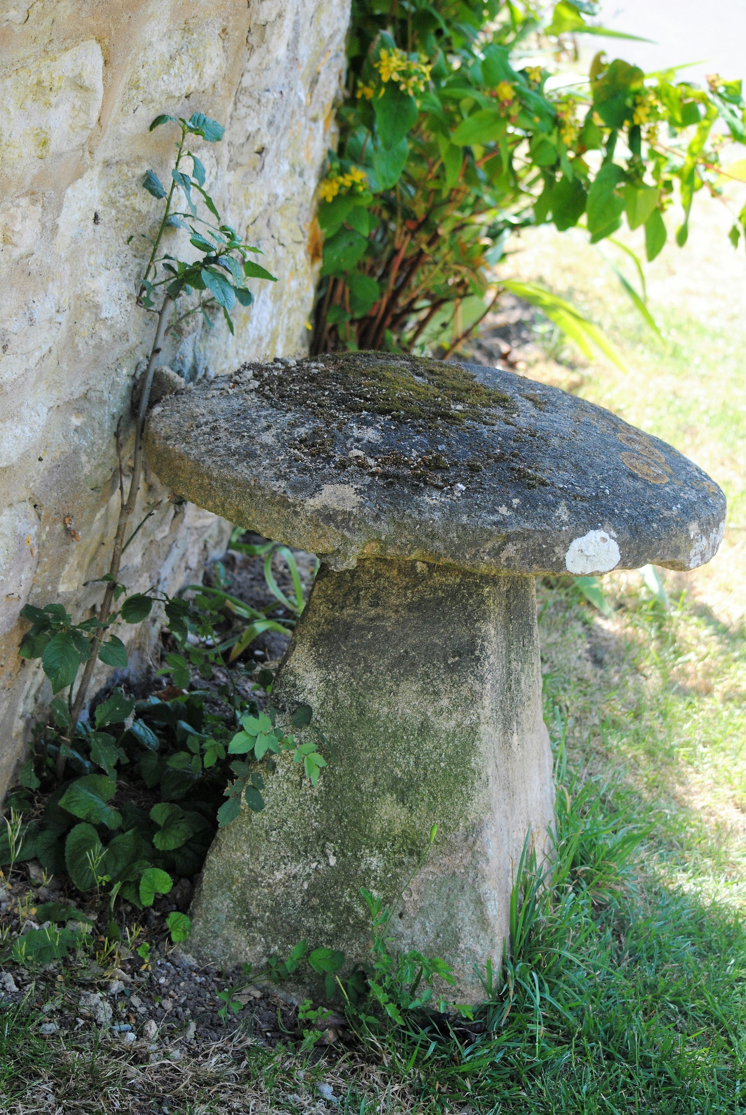 Stone toadstool seat