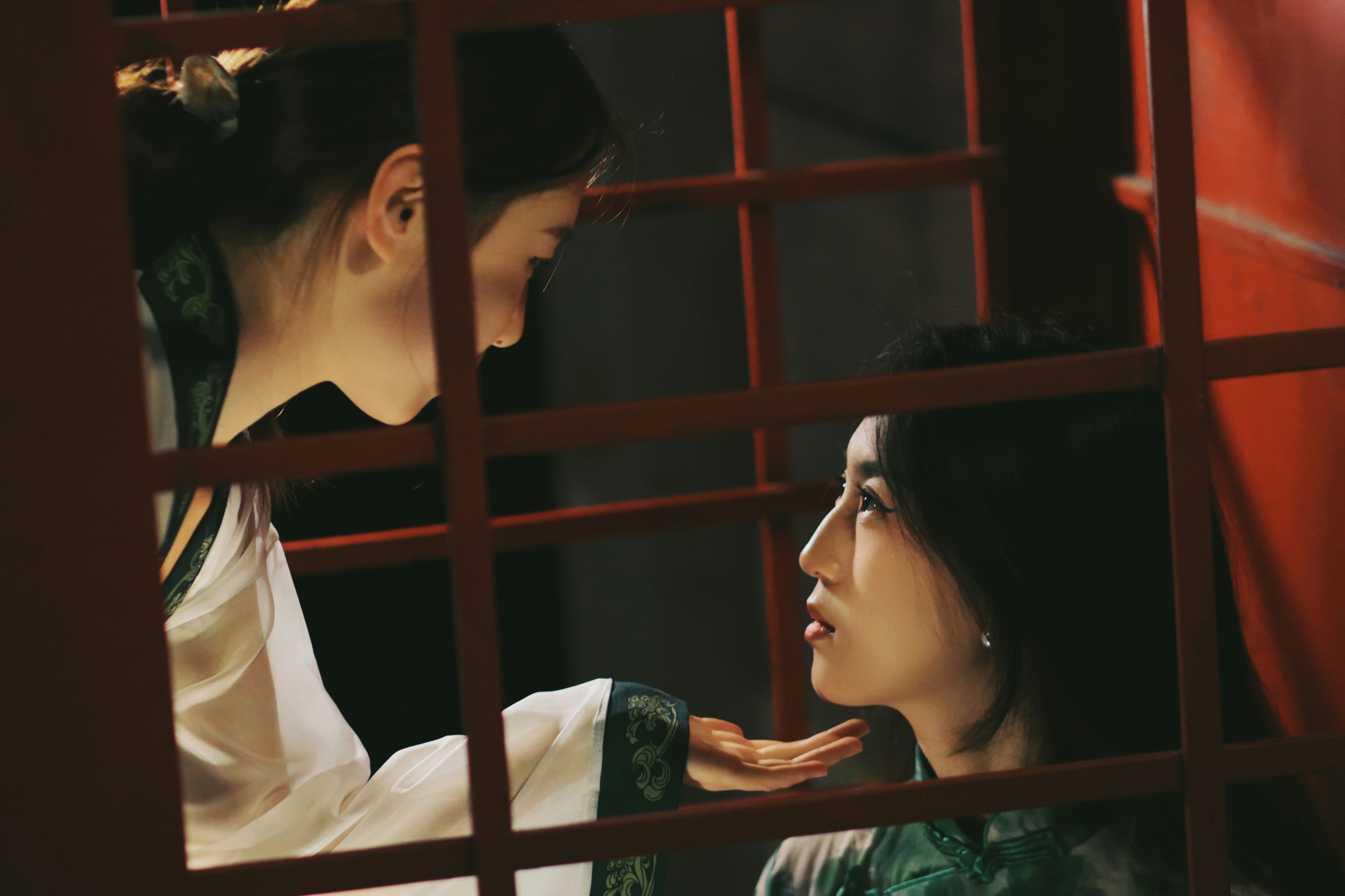 오늘 밤 세계에서 이 사랑이 사라진다 해도 한국판 원작 차이 및 출연진 이미지1