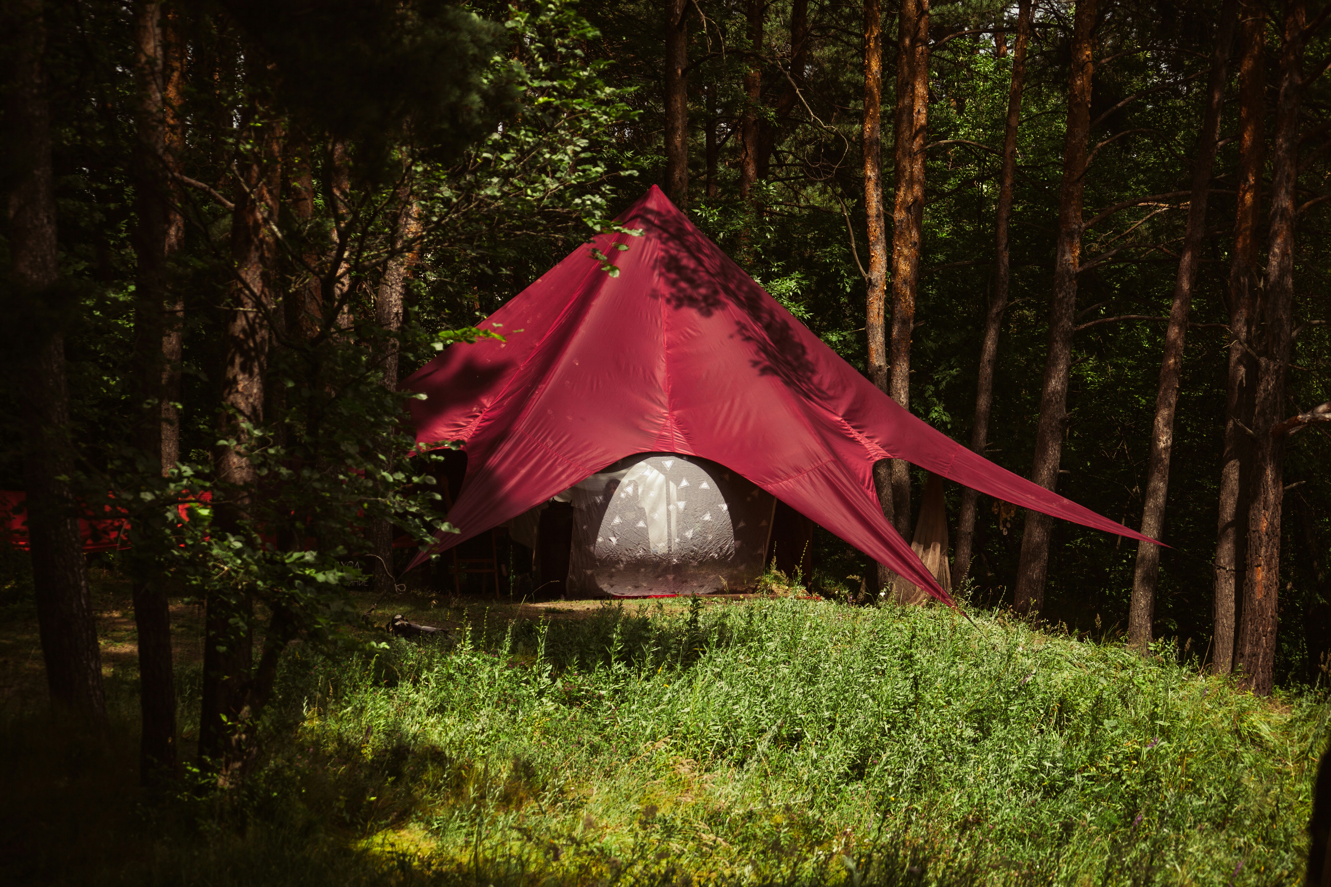 7 Modular Tent Design Ideas Inspired by Outdoor Survival Movements