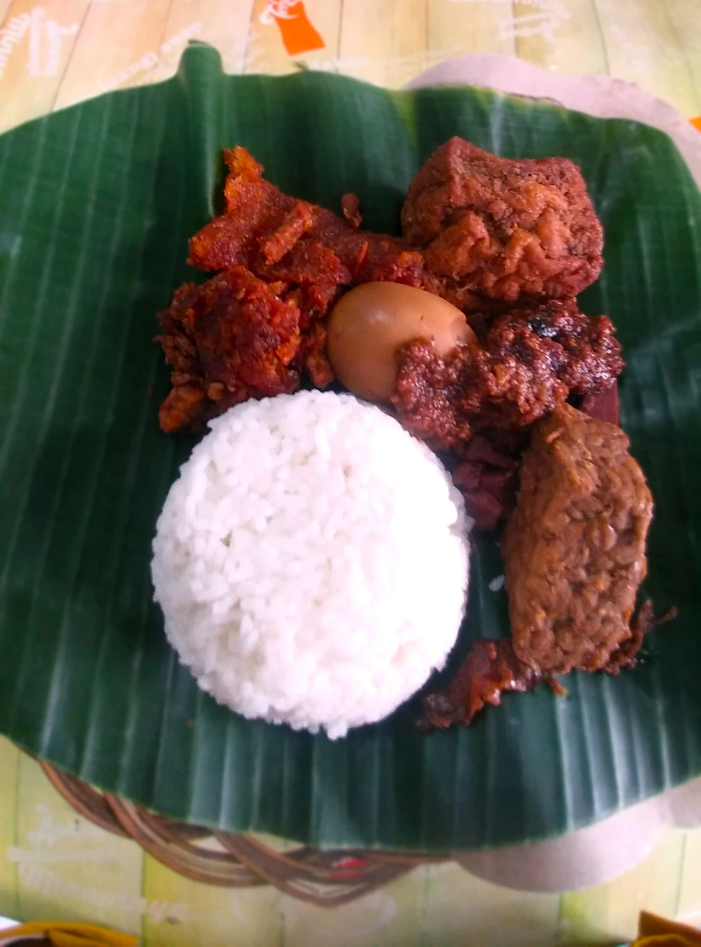 Nasi Box Opor Ayam