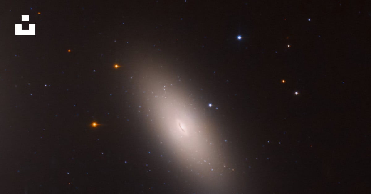 A close up of a very bright object in the sky photo – Free Outer space ...