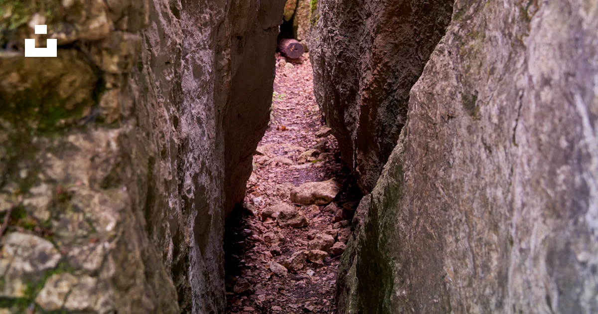 Narrow Path Rocks A narrow path between two large rocks photo – Free Rock Image on Unsplash