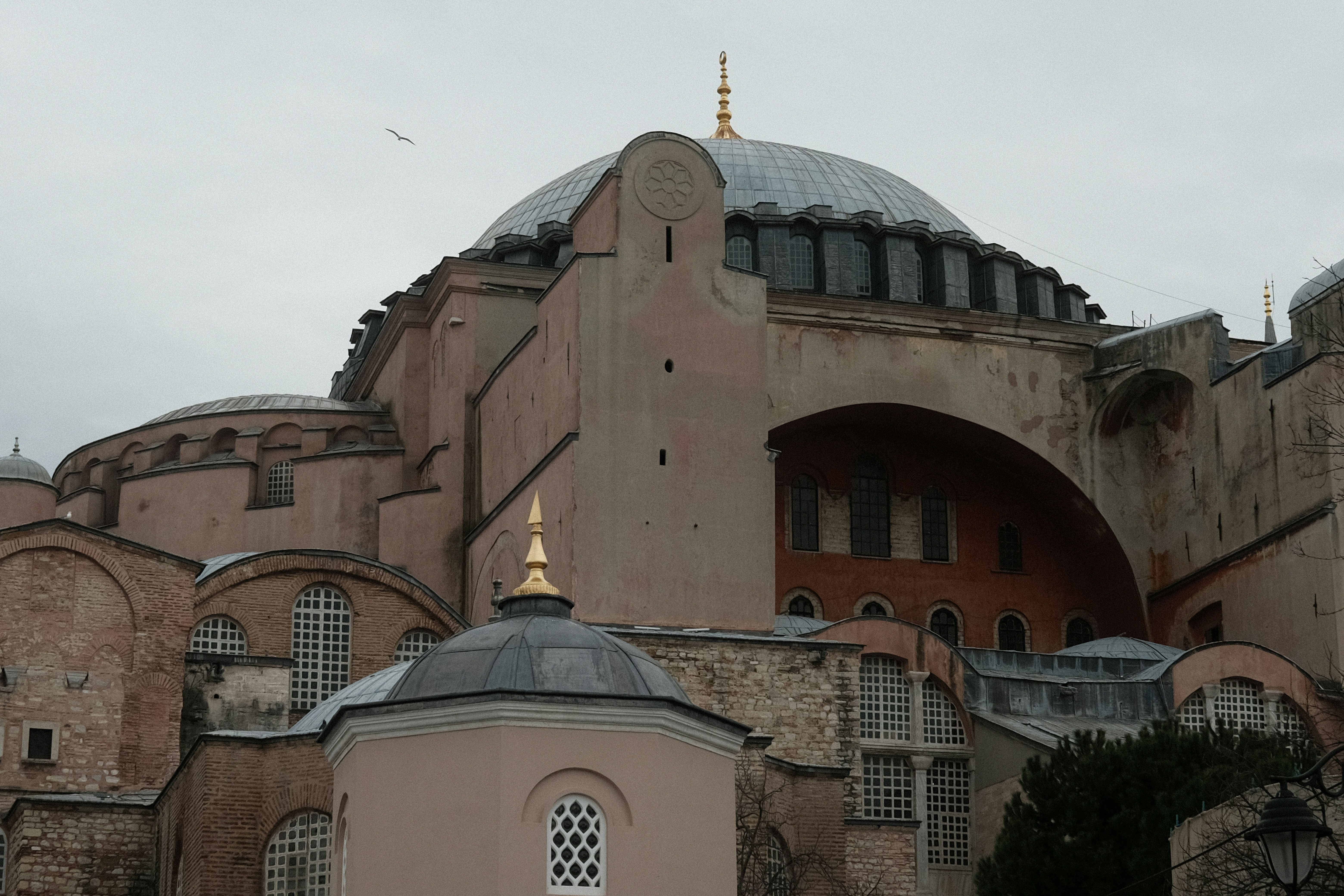 a large building with a dome on top of it