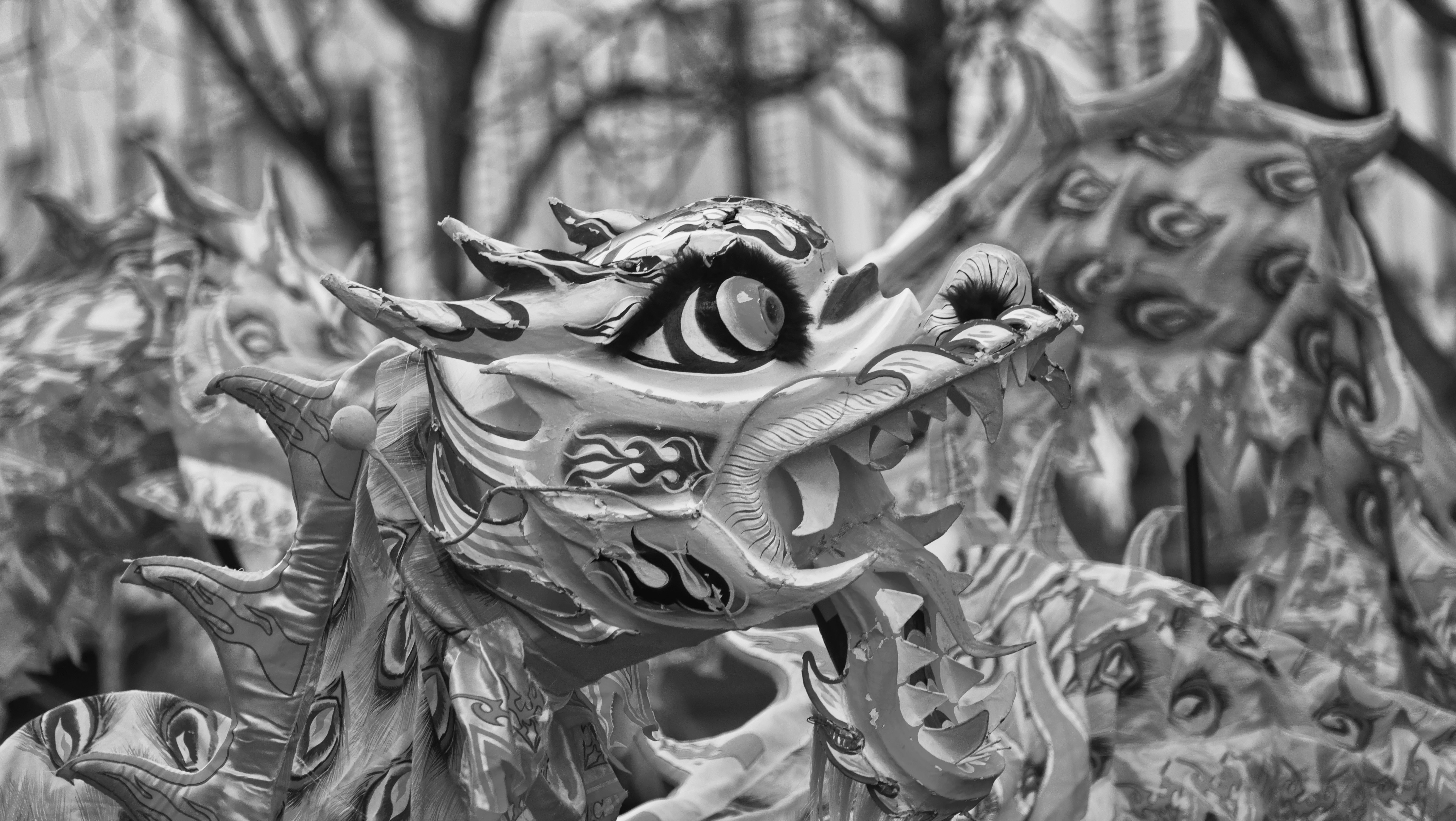 哈利波特重返大銀幕！新版預告暗藏這些彩蛋，老粉新粉必看重點！：彩蛋六：更黑暗的基調與深度劇情暗示