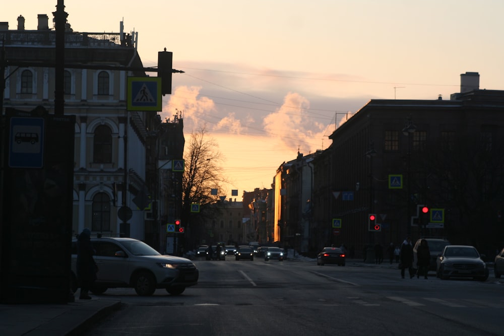 a city street filled with lots of traffic