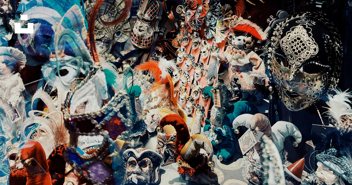 Mask Aitems A bunch of masks and other items on display photo – Free Italy Image on ...