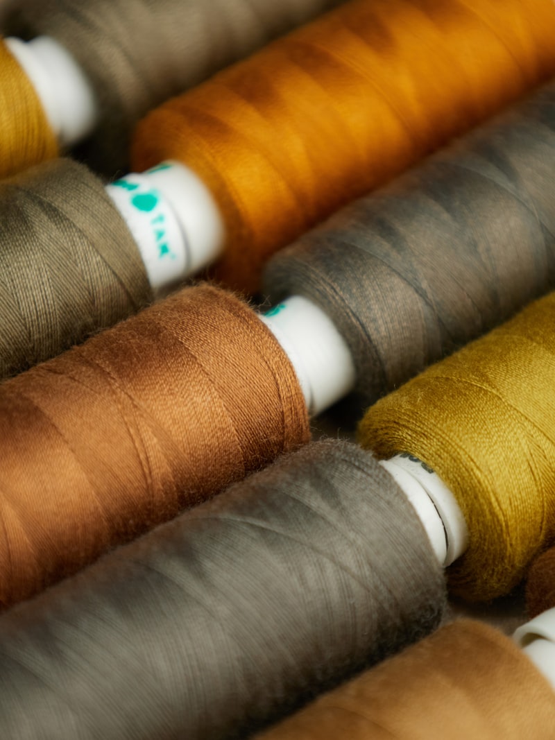 Thread spools