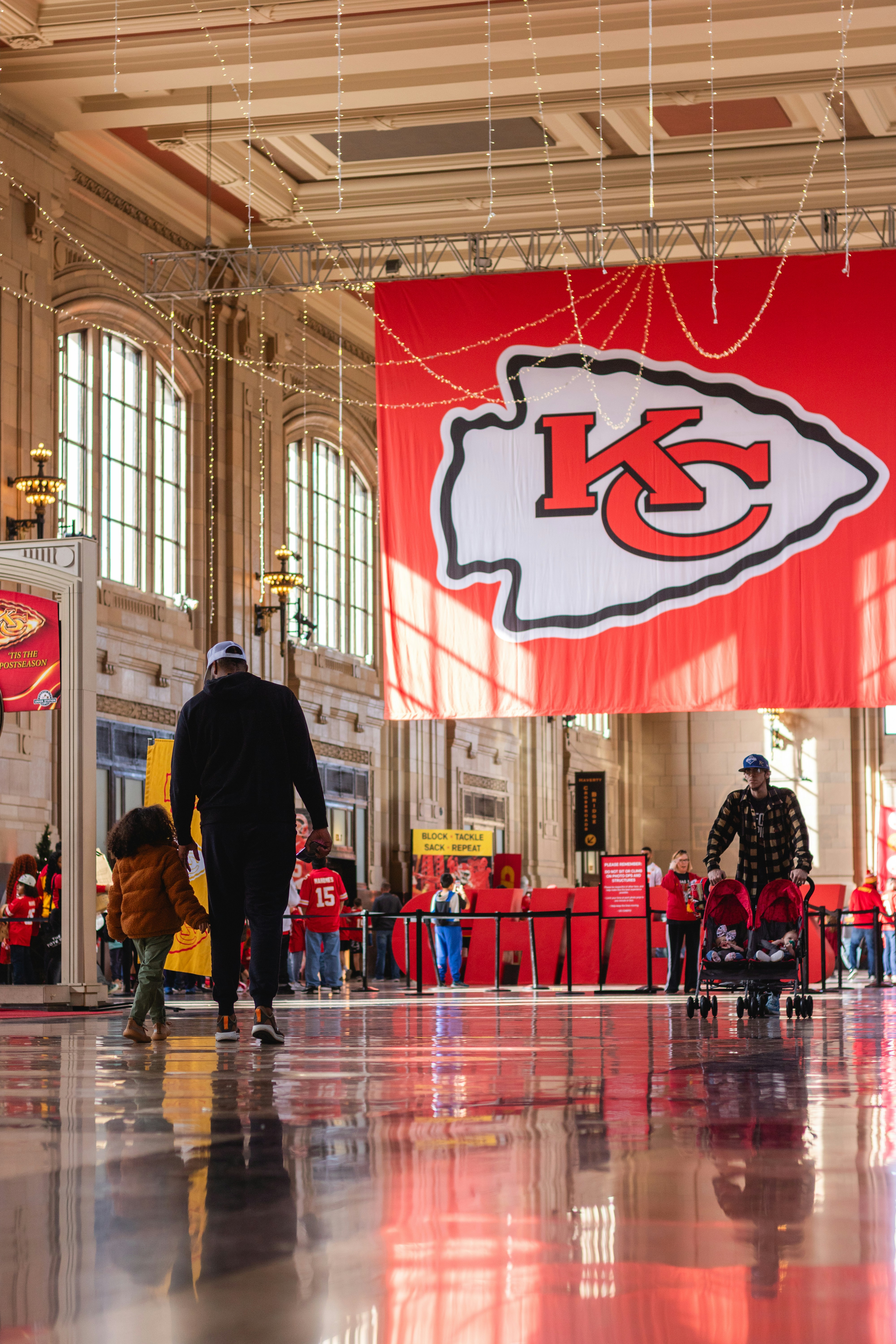 Top 10 Niche Facebook Groups for Chiefs Enthusiasts: A Detailed Analysis