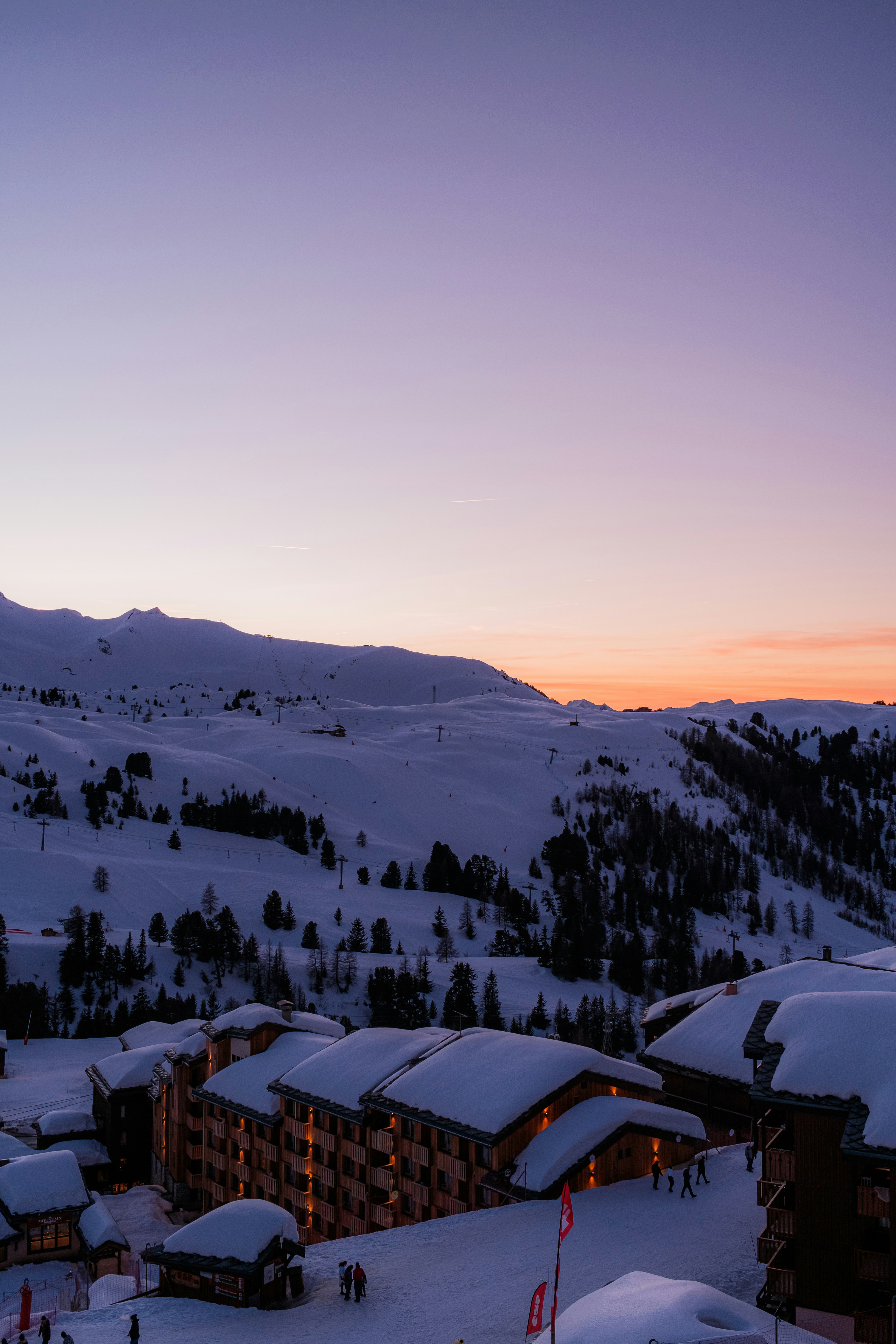 Photo by valentinlacoste