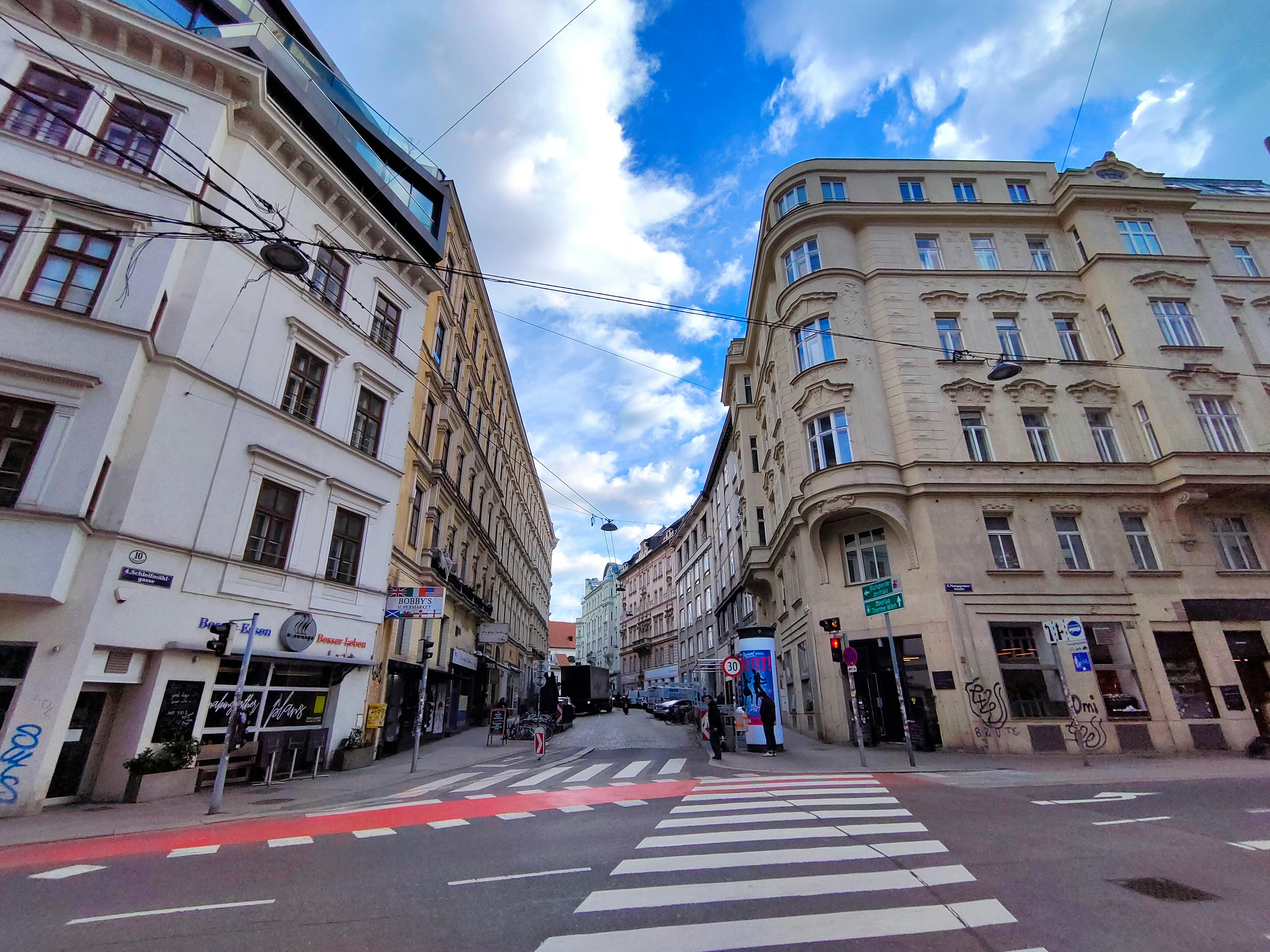 Photo by joshimilestoner