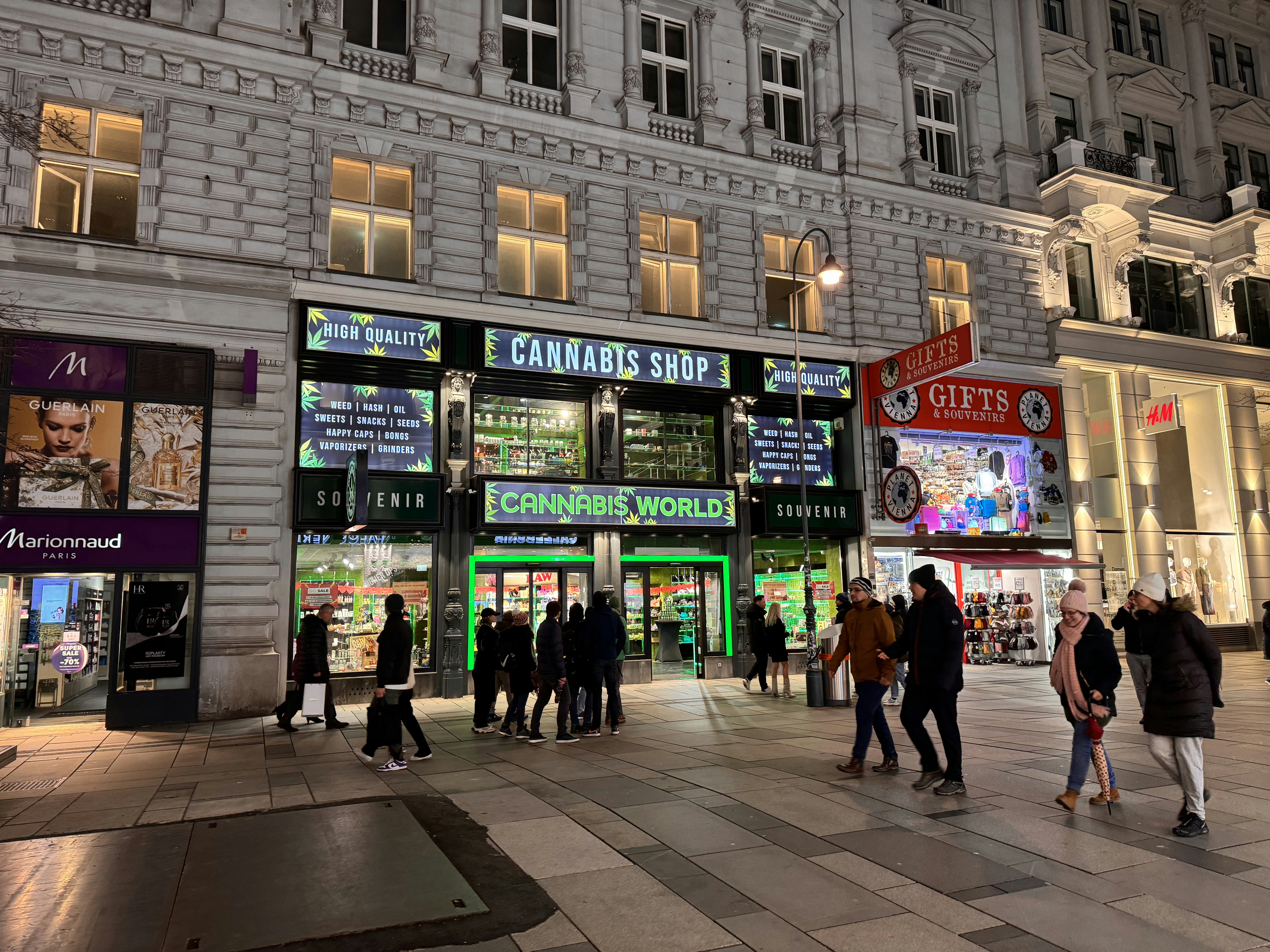 Photo by joshimilestoner