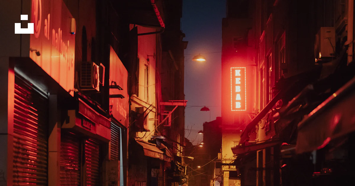 Red Light Picture A city street at night with a red light photo – Free Urban Image on ...