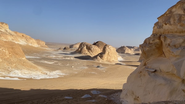3-Day Bahariya Oasis & Western Desert Adventure