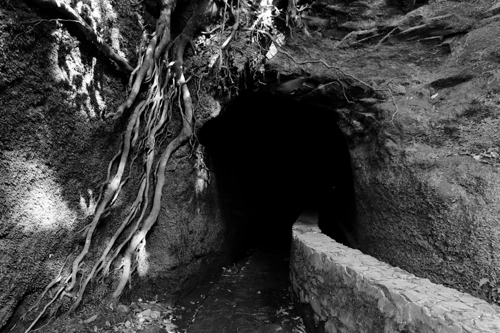 a black and white photo of a tunnel