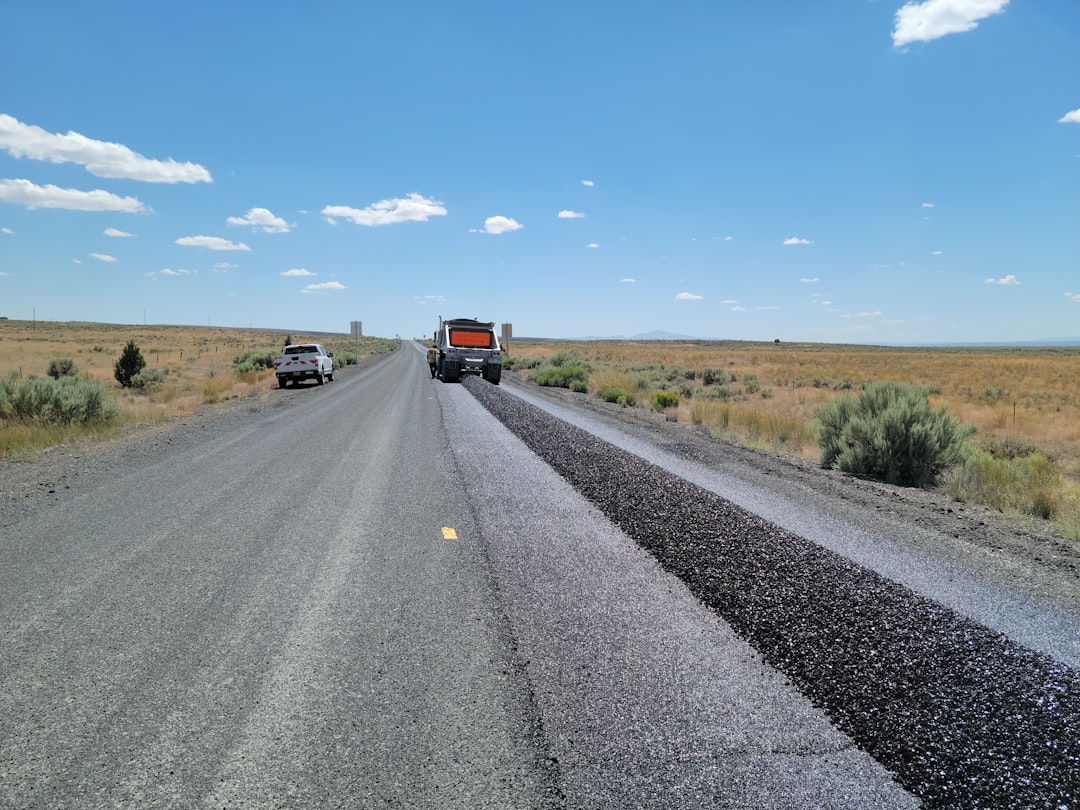 Asphalt paving