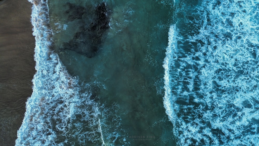 a bird's eye view of a body of water