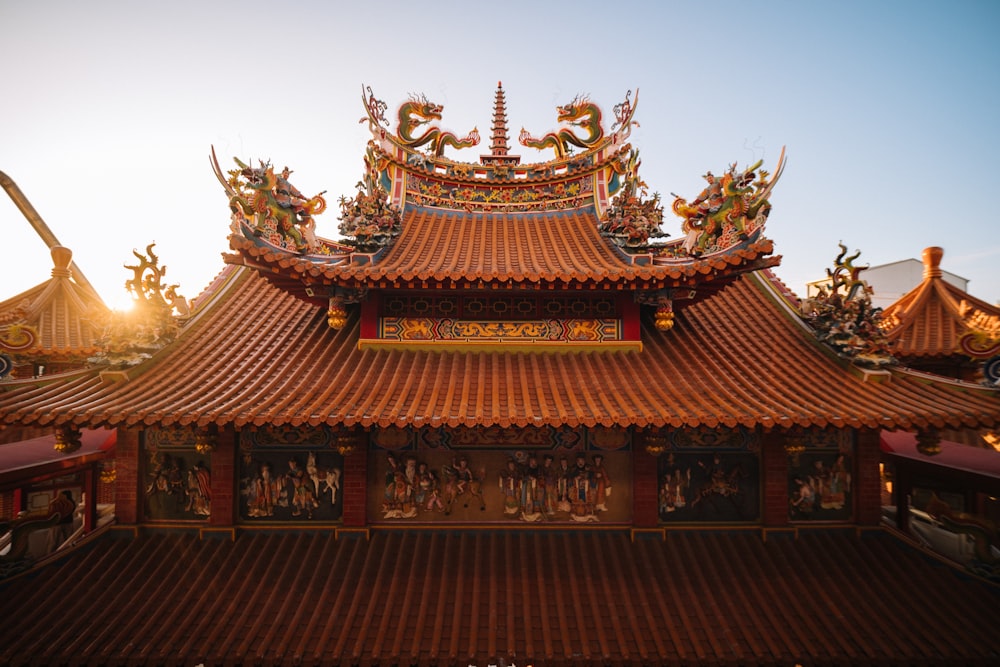 the roof of a building with a lot of decorations on top of it