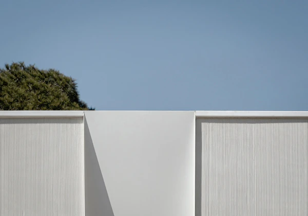 Sleek modern boundary wall Cape Town