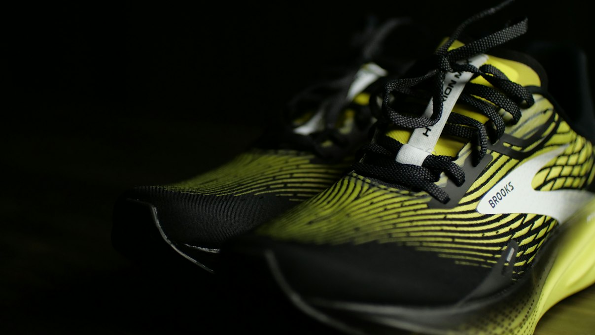 Under Armour Charged Quicker 2 é bom para correr? Vale a pena?