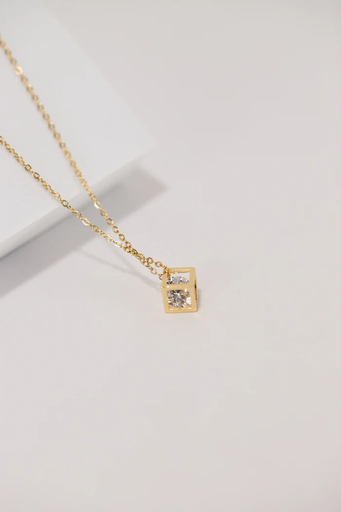 Collier doré