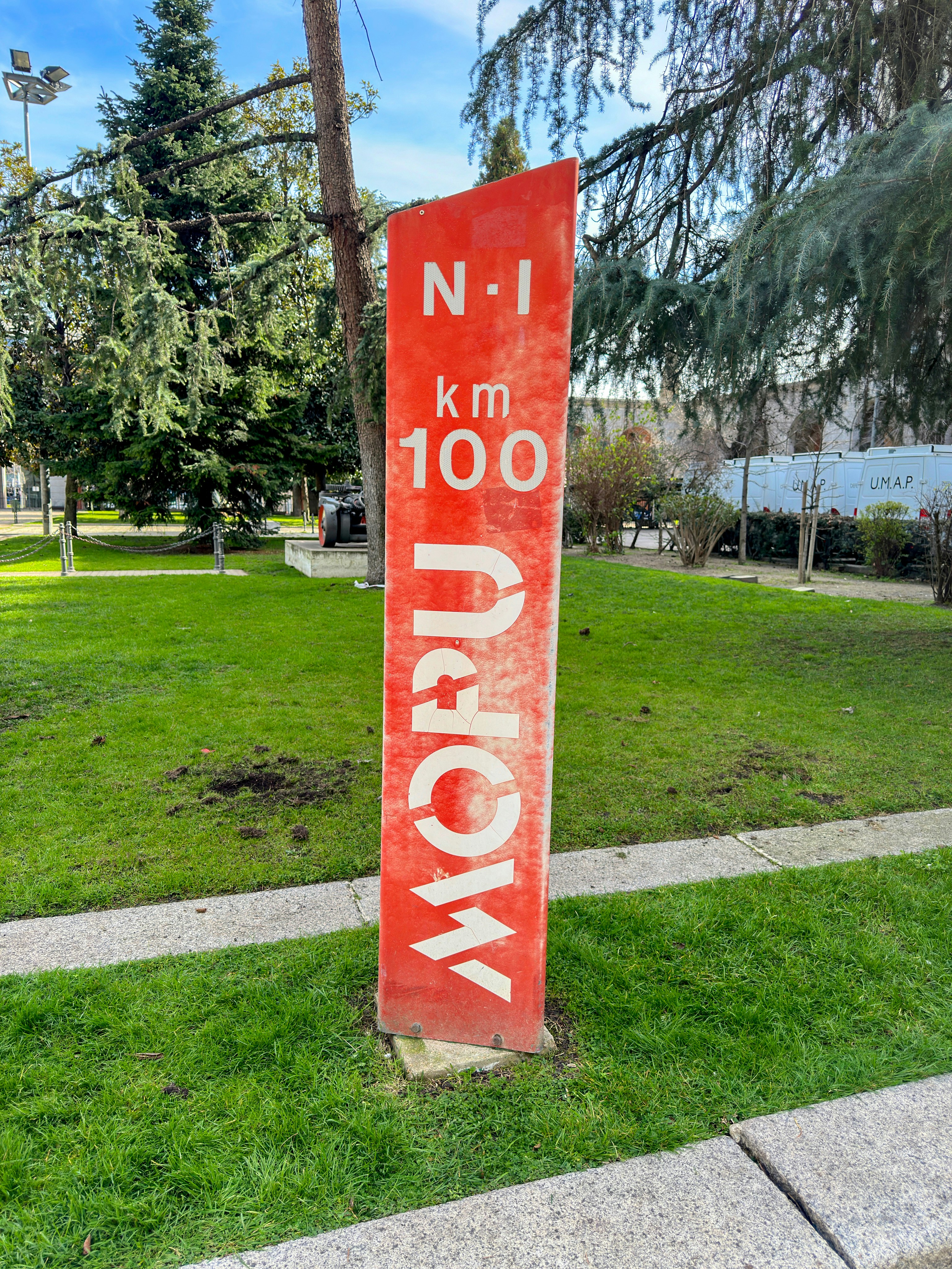 Hito kilométrico de carreteras de España.