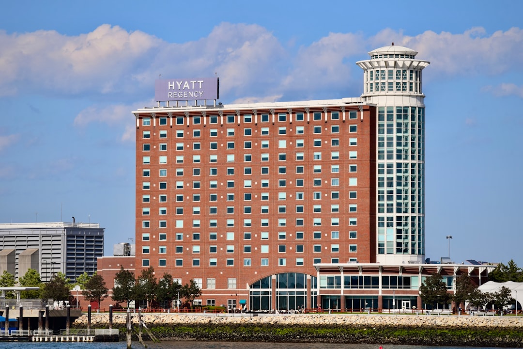 a large building with a tall tower on top of it, Hyatt Regency in Boston.