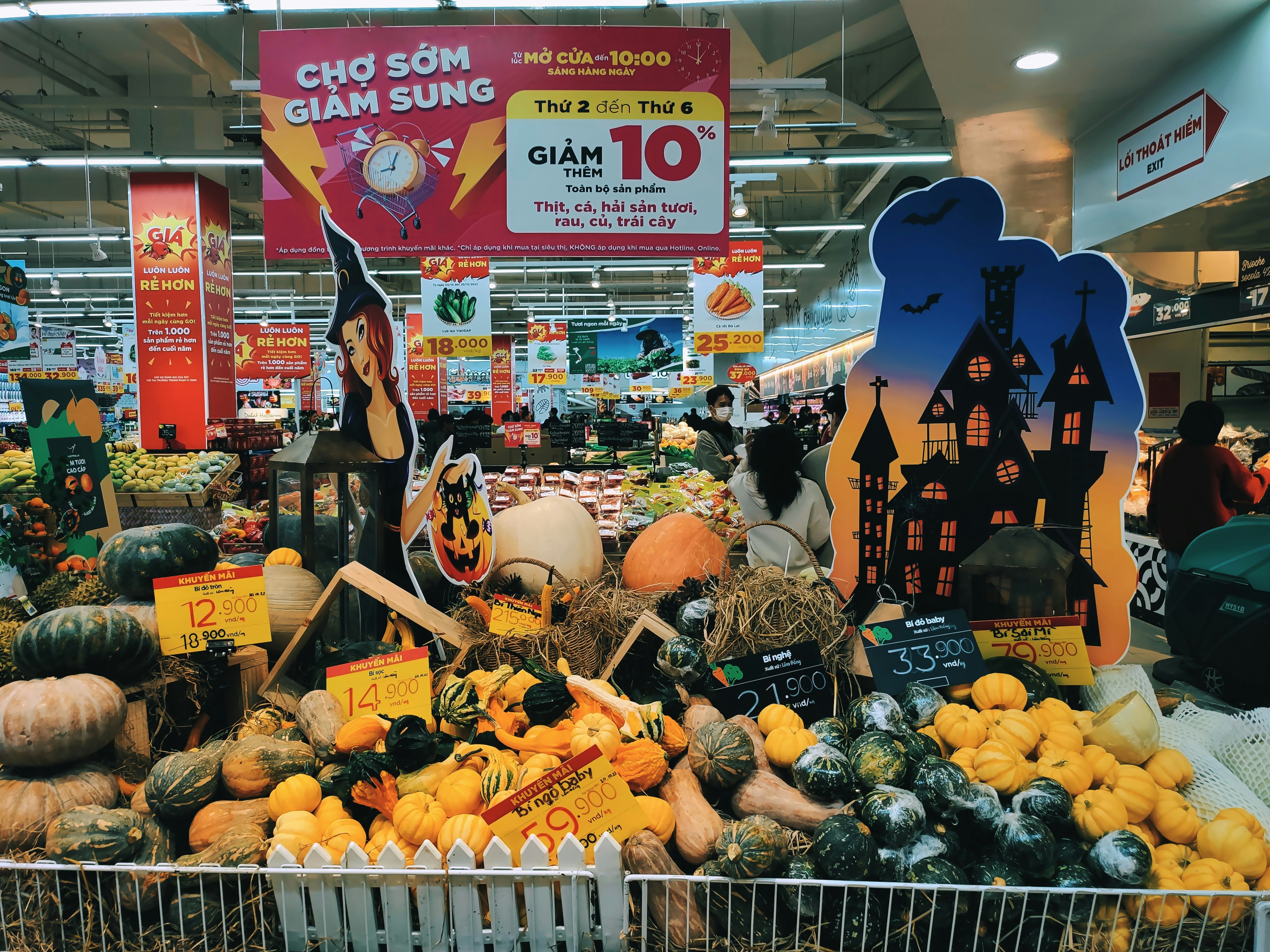 Chợ Hà Châu