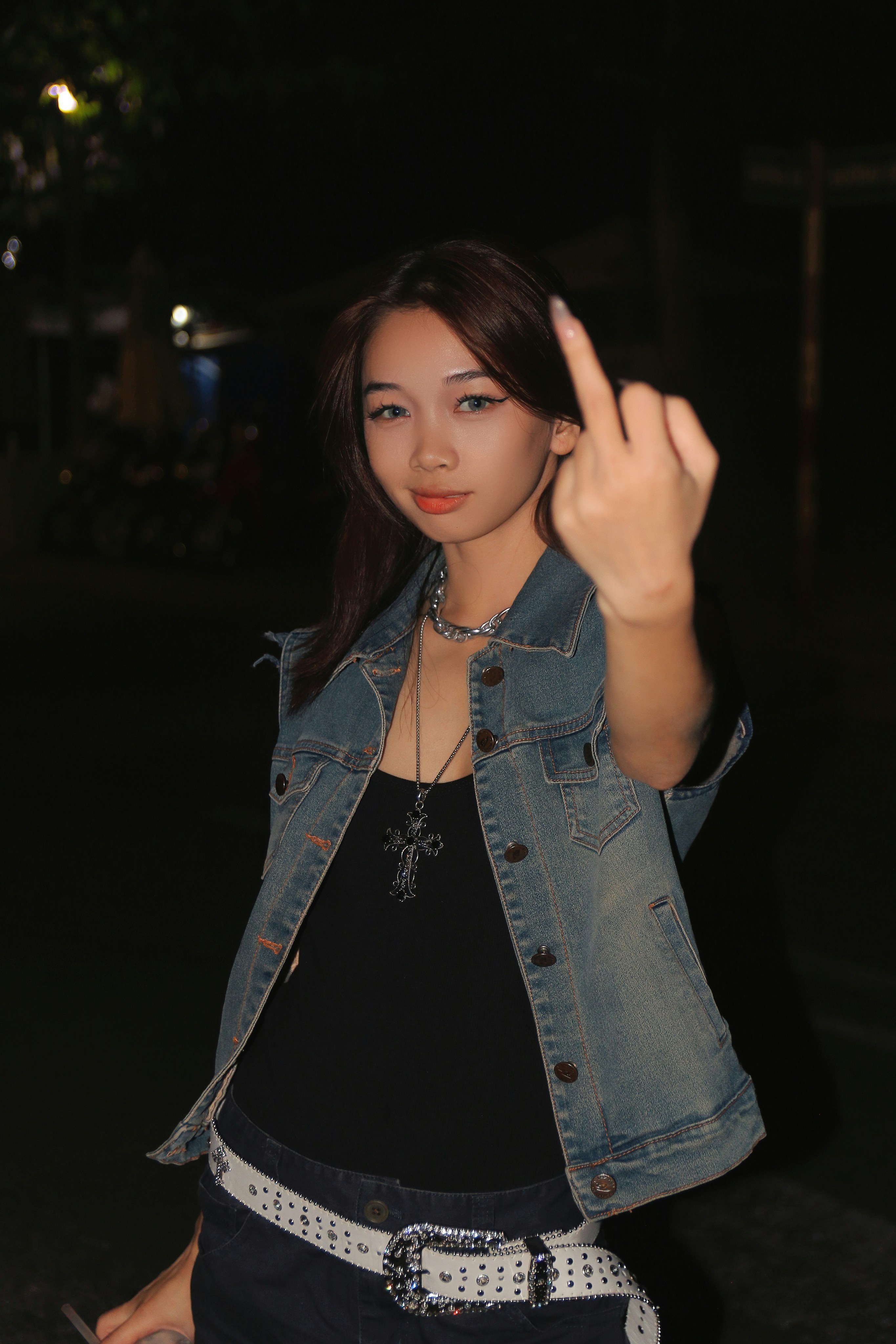 photo-1708534272165-b99dc45a3ed1?ixid=M3wxMjA3fDB8MXxzZWFyY2h8MTR8fGJhbmdzYXR8ZW58MHx8fHwxNzUxMzgwMjMzfDA\u0026ixlib=rb-4.1.0