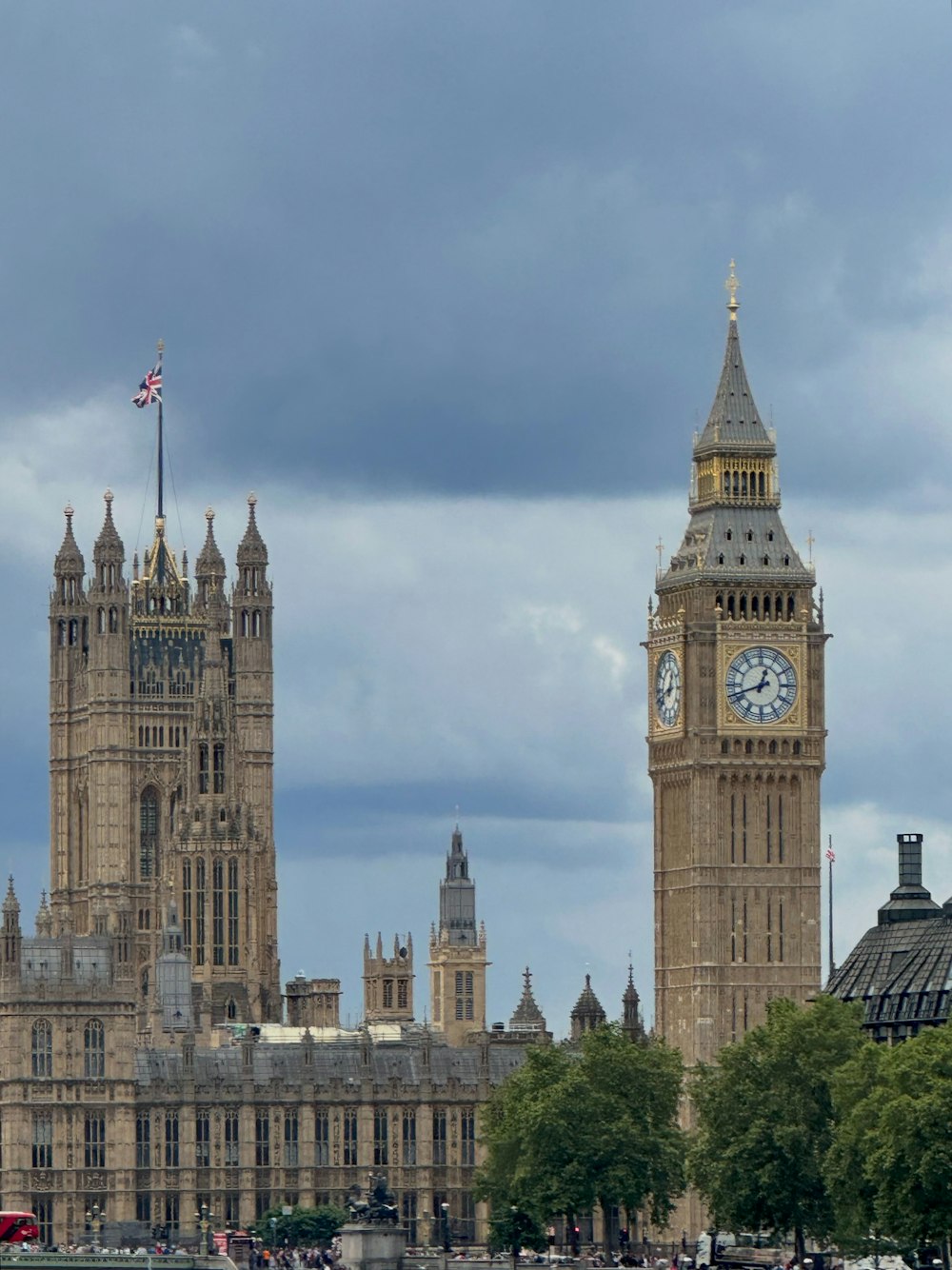 the big ben clock tower towering over the city of london