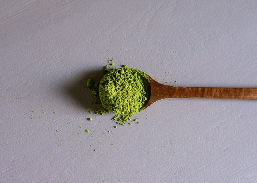 green powder scoop