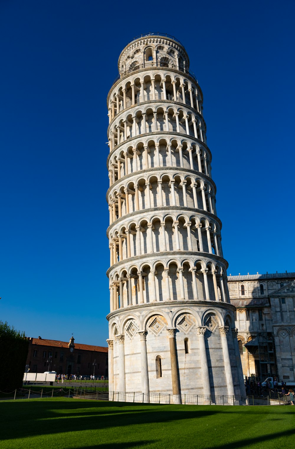 the leaning tower of the leaning tower of pisa