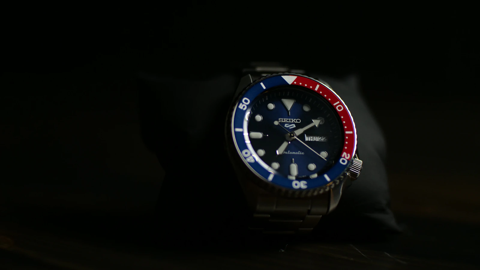 Seiko 5 Sports blue dial pepsi bezel