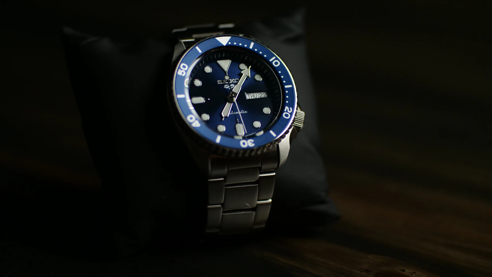 Seiko 5 Sports blue bezel