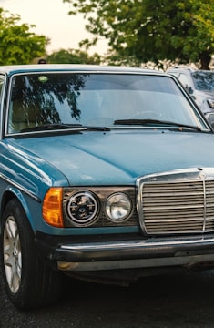 a blue mercedes benz benz benz benz benz benz benz benz benz benz benz benz benz