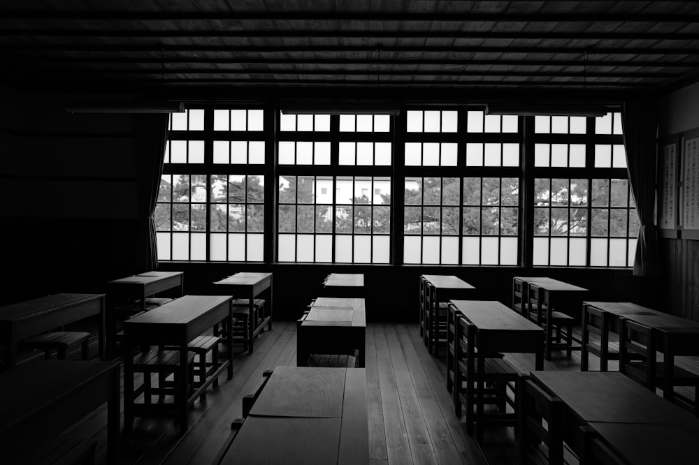 a black and white photo of a classroom