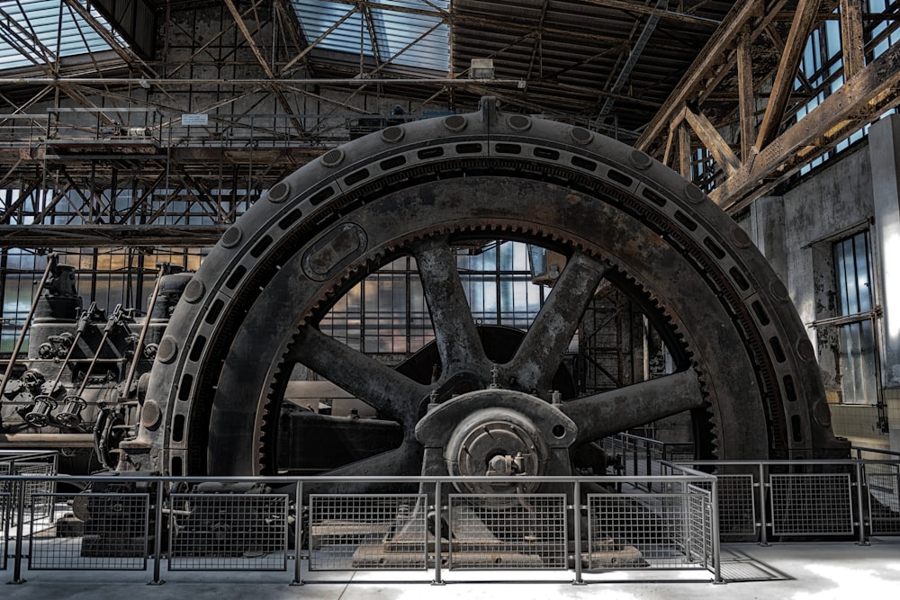 a large machine that is inside of a building