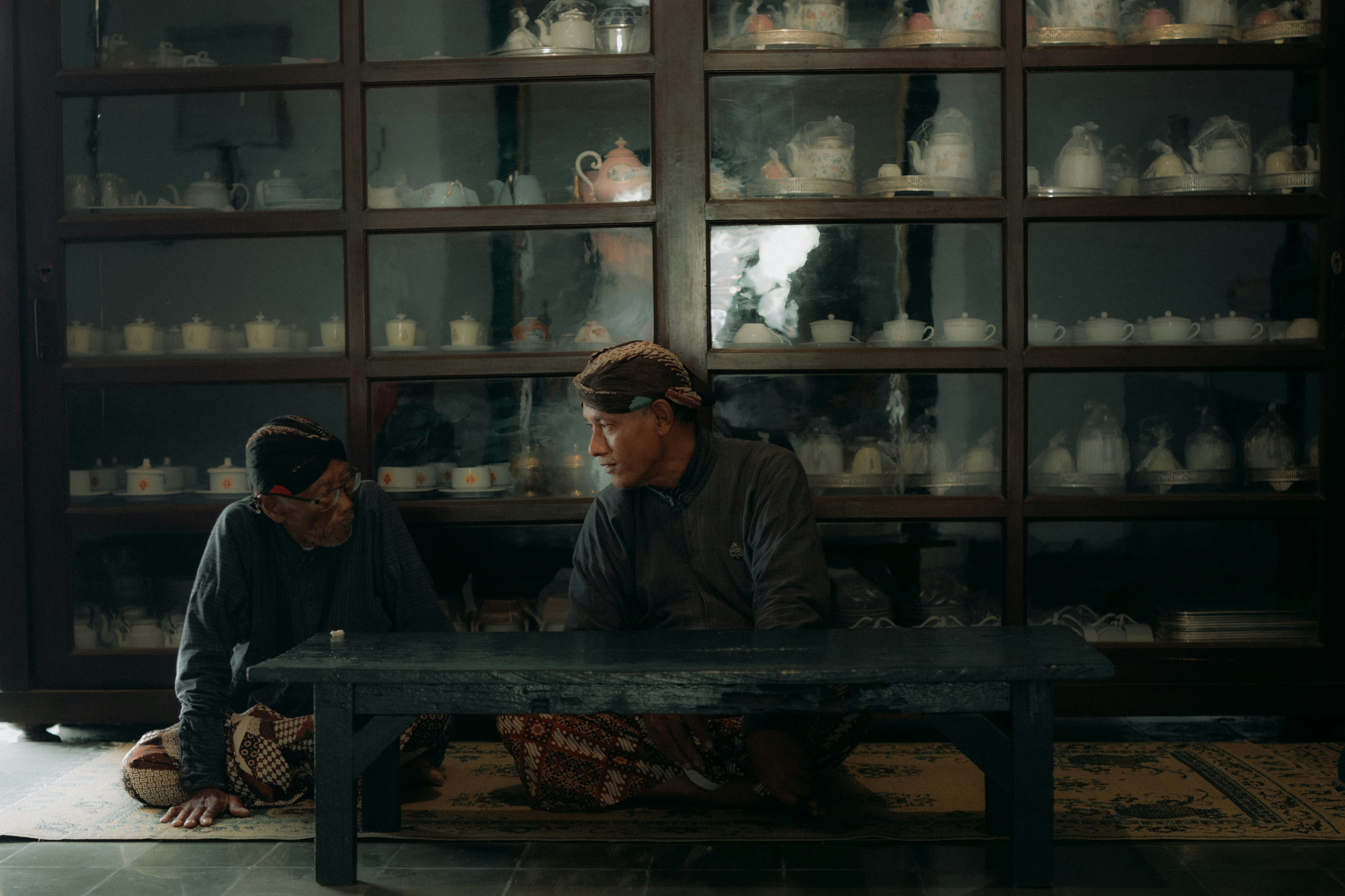 Understanding the Difference Between .stopPropagation() and .stopImmediatePropagation() in JavaScript