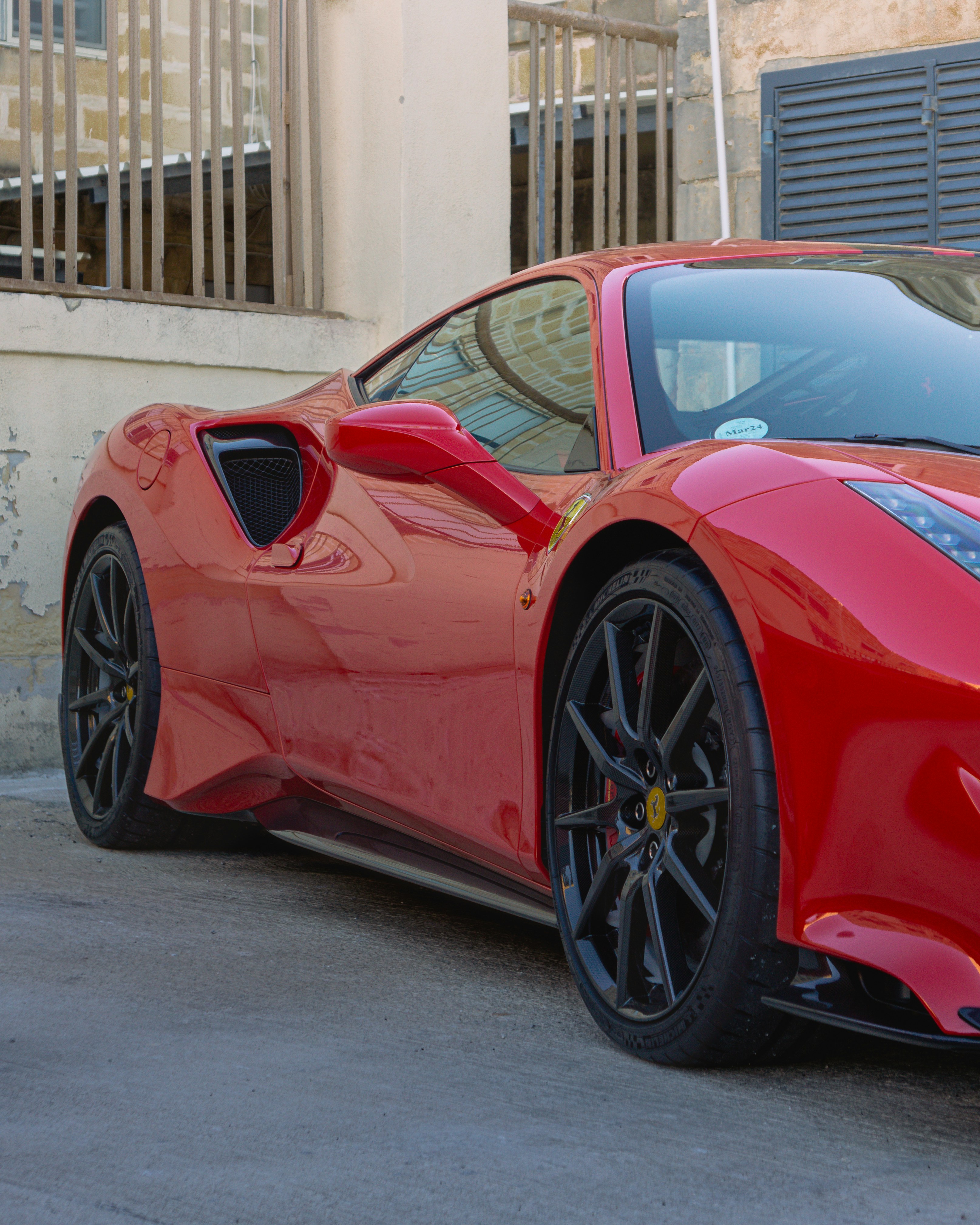 Photo by lucas_degenhardt