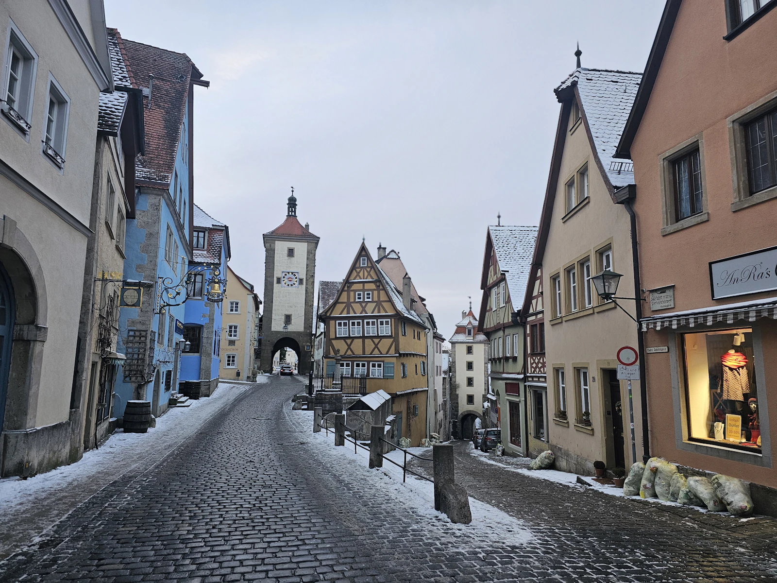 From Munich: Rothenburg and Romantic Road Day Trip by Coach
