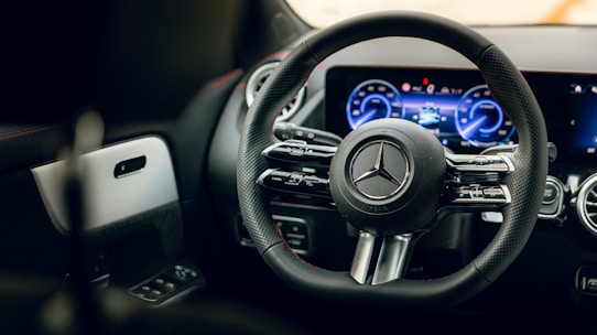 the steering wheel of a mercedes benz benz benz benz benz benz benz benz benz benz