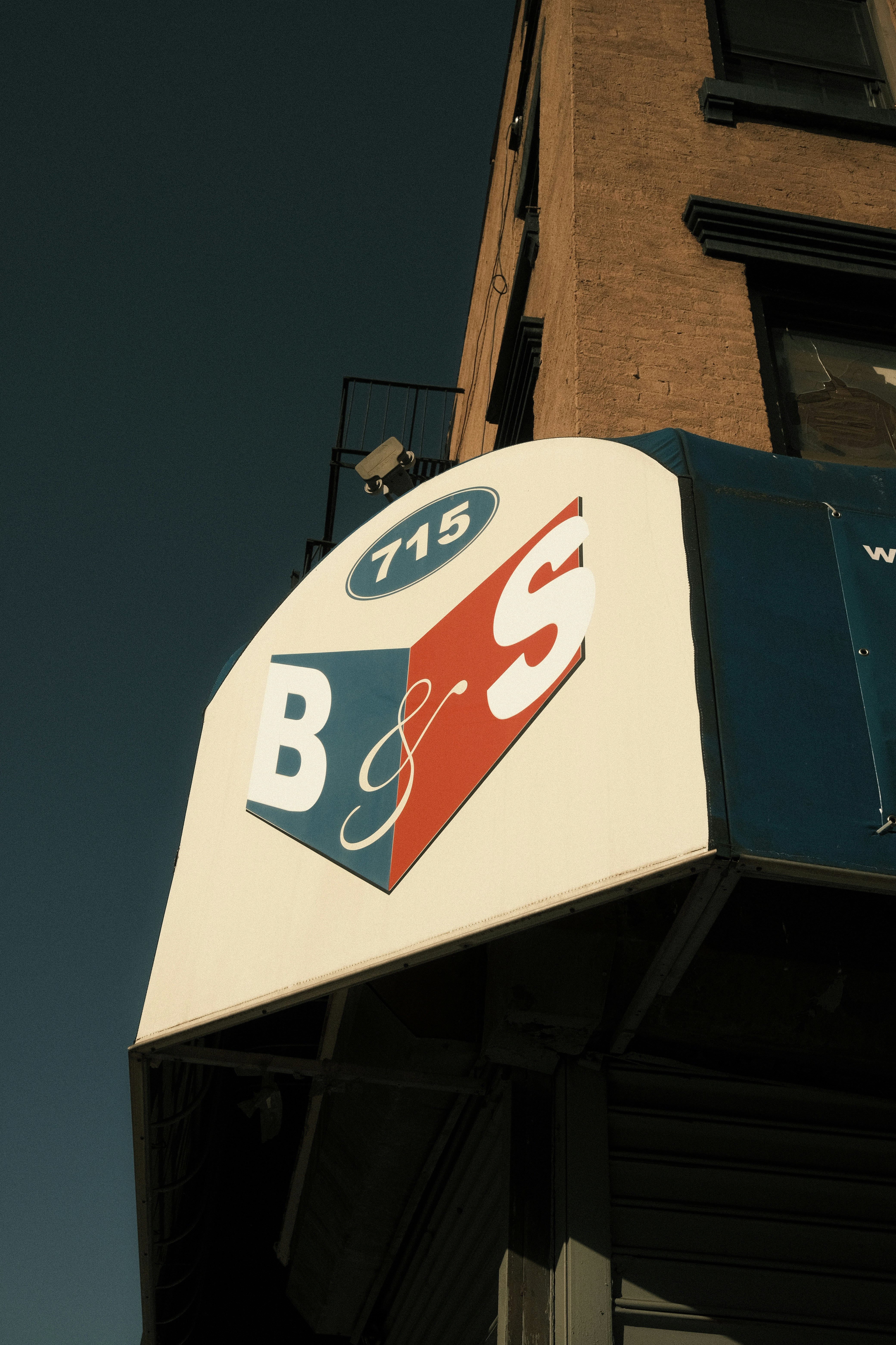 A sign on the side of a building that says bj's photo – Free Building ...