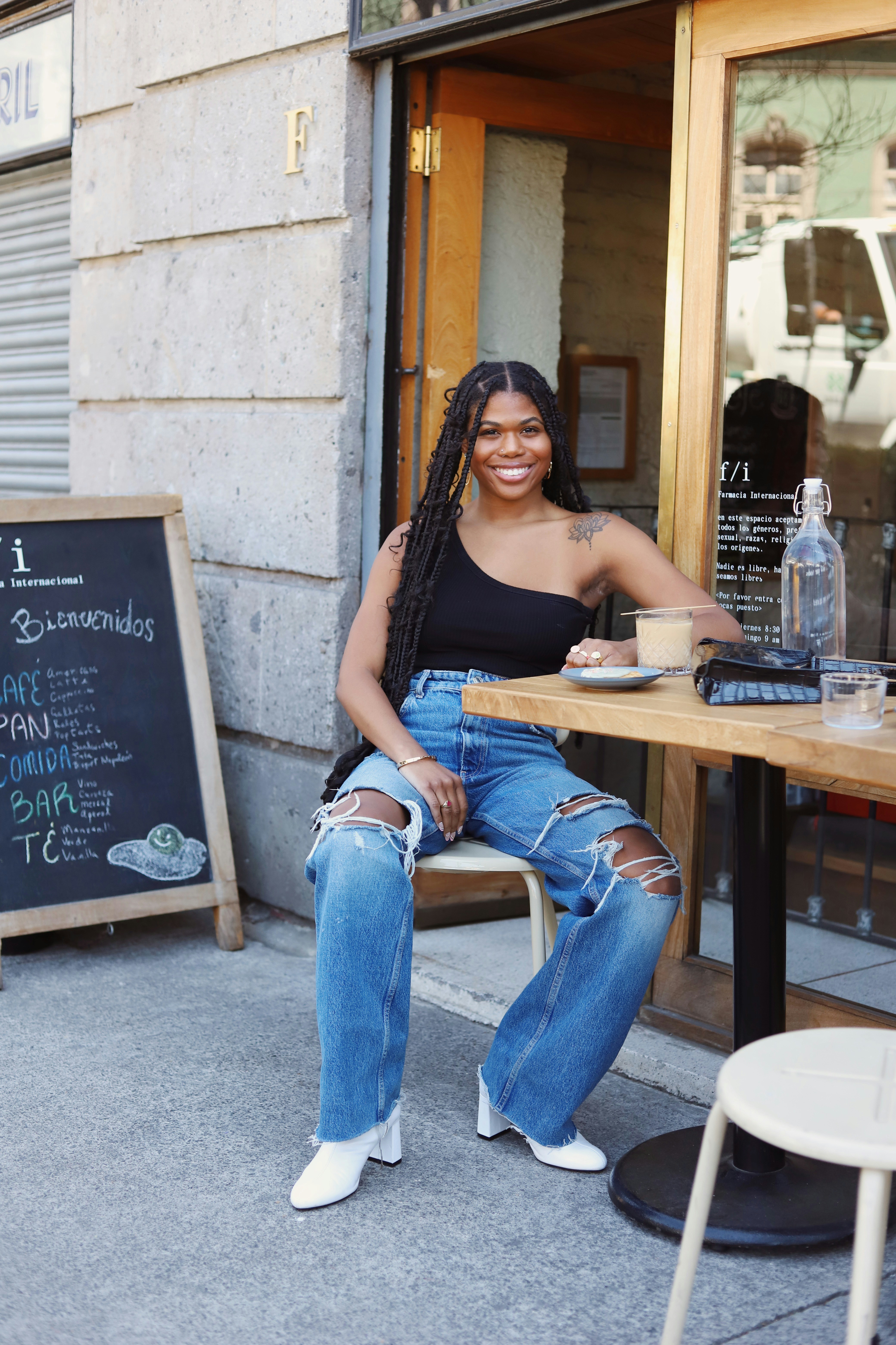 Street Food Fuel: Eating Your Way Between Museums